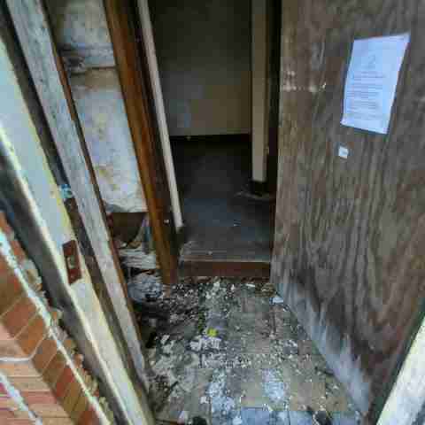 15045 manor (33).jpg